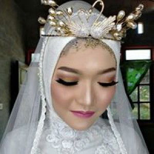 Shanti Ceshter profile icon