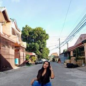 Joy Pia Bernales profile icon