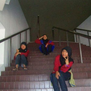 indah webi profile icon