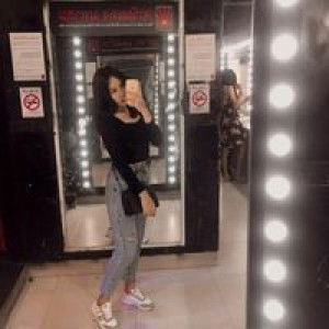 Pon Piyamas profile icon