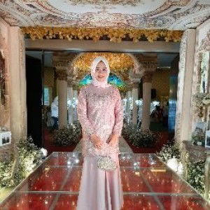 Ika Syahriani profile icon