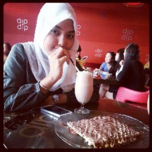 Dalilah Zabir profile icon