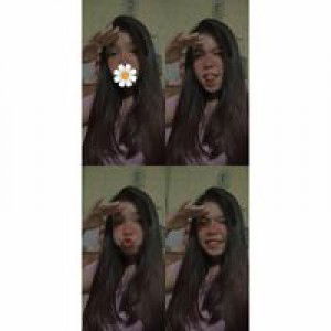 Riska Ayu Anggeliyah profile icon