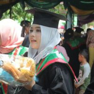 Tifani Azizah Rifaii profile icon