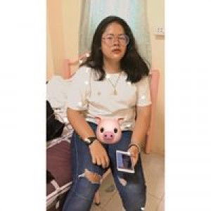 พลอย ยย. profile icon