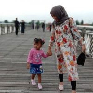 Siti Qomariyah Sophie Paris profile icon