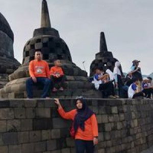 Nila Sari profile icon