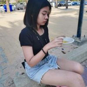 Suwimon Chaemchamrat profile icon