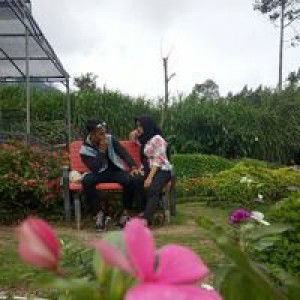 Kurniyah Nur Wahyuni profile icon