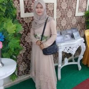 Dewi Kurnia profile icon