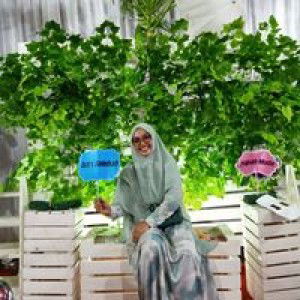 Intan Permatasari profile icon