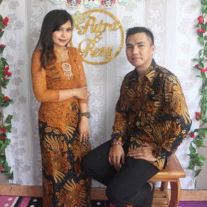 Reny Widia profile icon