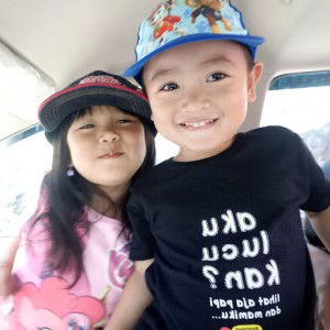 Olivia and Theo channel profile icon