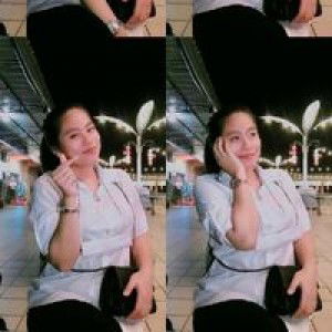 Riska Safitri profile icon