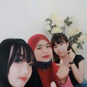 Usmita Khacandra profile icon