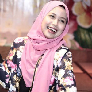 Rose Sazaliyana profile icon