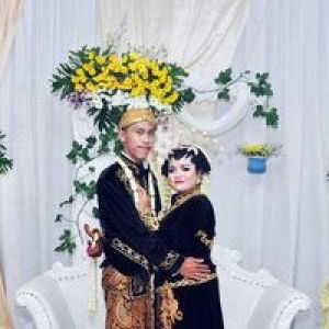 Anisa Yulyanti profile icon