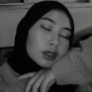 Sri Rahayu profile icon