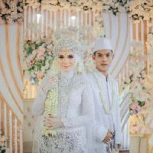 Ayu Fransiska profile icon