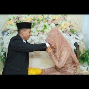 Azizah Kosmetik Palu profile icon