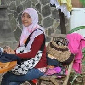 Ratna Merdeka Wati profile icon