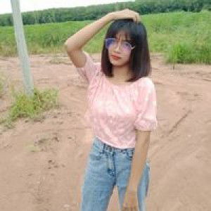 L'lee L'ly profile icon