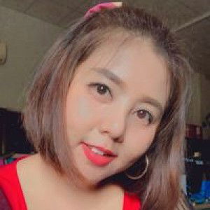 Chompoo Prem profile icon