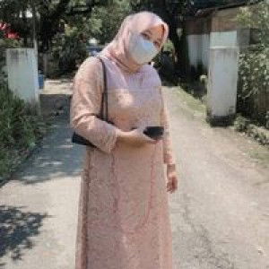 Tri Yuliani Anwar profile icon