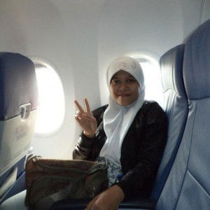 yuli pujriyati profile icon