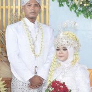 Fitri ayu ningsih profile icon