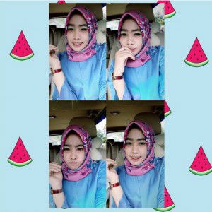 Mona Desrianty profile icon