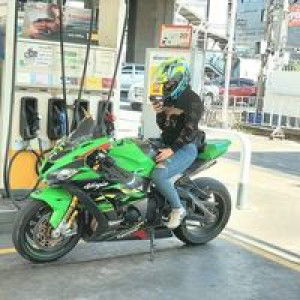 ไอ’แอม เอิร์น profile icon