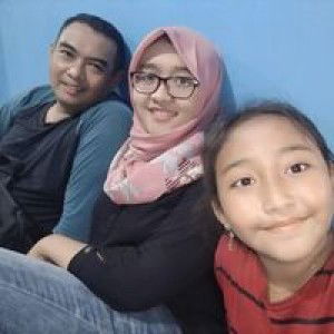 ELaeraes EeLzeda DeeveieLa profile icon