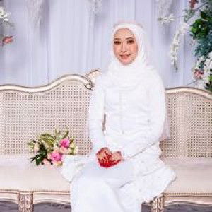 Eyza Halim profile icon