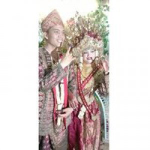 Dwi Yuni profile icon