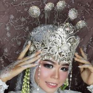Suci Anisa profile icon