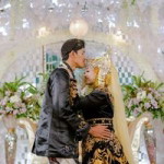 Devi Indah Sari profile icon