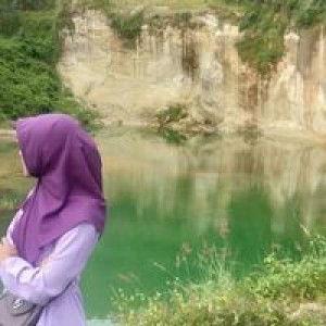 Siti Noor Rosidah profile icon