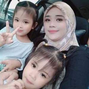 Nur Farzana profile icon