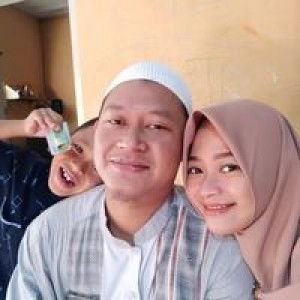 Jeng Tutut GakLagi Gujes-gujes profile icon