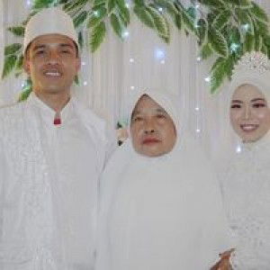 Intan Efrita profile icon