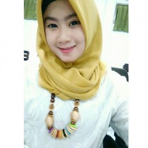 Indah Mocin profile icon