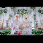 Reni Azizah profile icon