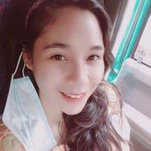 L Lynne Gargoles profile icon