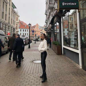 Della Travis profile icon