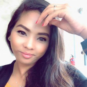 Nur Ellysa profile icon