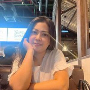 Looknam Ploypathom profile icon