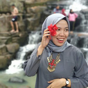 Dayang Purnamasari profile icon