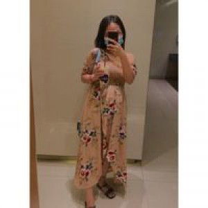 Vennylynn Sani profile icon