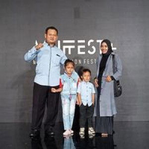 Sutriyanti profile icon